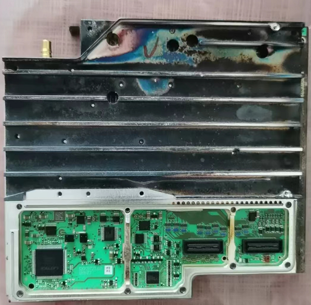 6361c51f51a4b.png 維修綜測CMW500 9.png