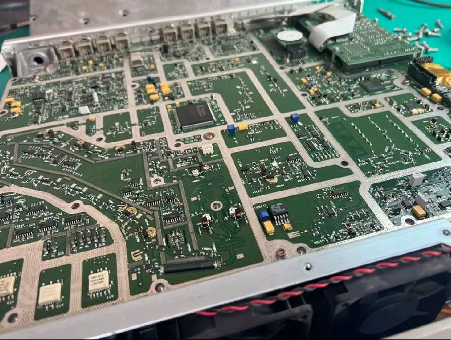 63e9913aa0295.png 維修信號(hào)源N5182A 2.png