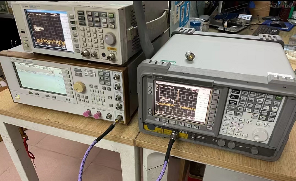 645d8be264b6c.png 頻譜E4405B 5.png