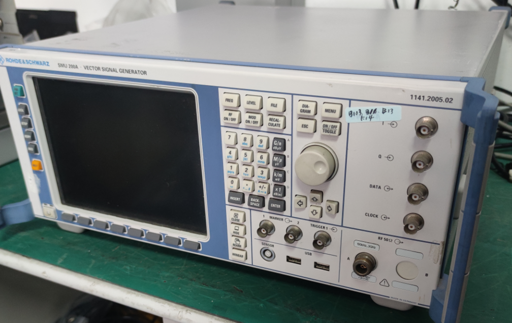 信號(hào)源SMU200A 3.png