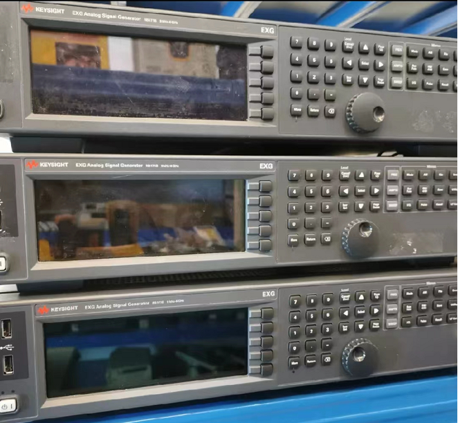 信號(hào)源N5171B 4.png